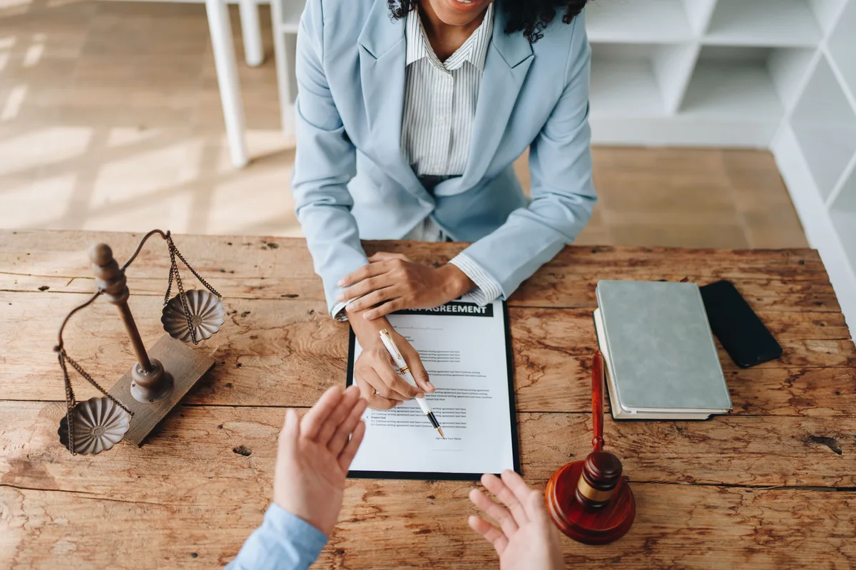 Contract signing consultation — notary vs apostille Houston